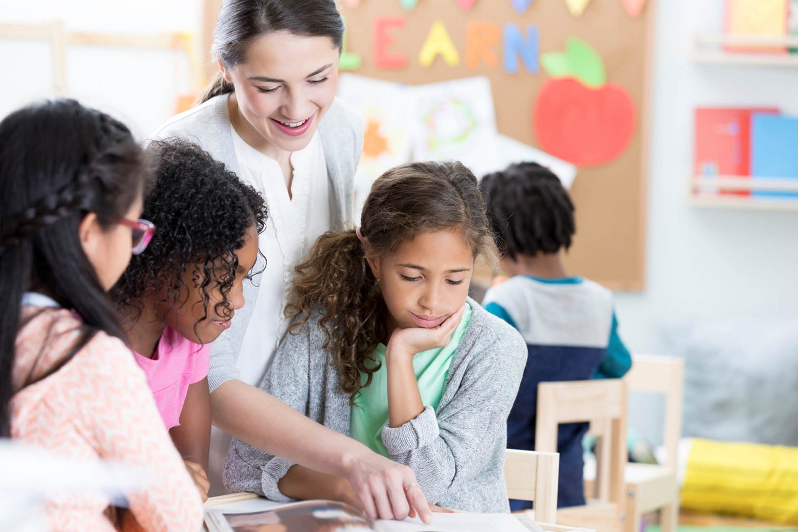 Teaching ESL by means of Conversation in E-Learning