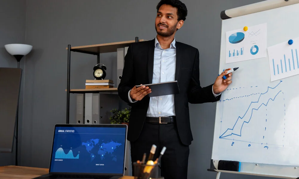 Real-World Case Studies in Pune’s Data Science Course: Finance, Healthcare, and E-commerce