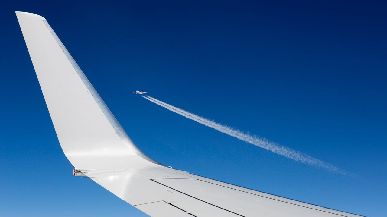 Exploring the Innovation of Winglets in Modern Aviation Technology