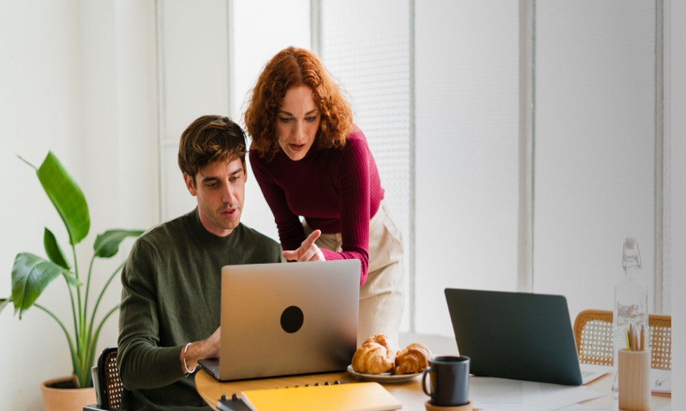 Key Compensation Models That Improve Customer Service Retention
